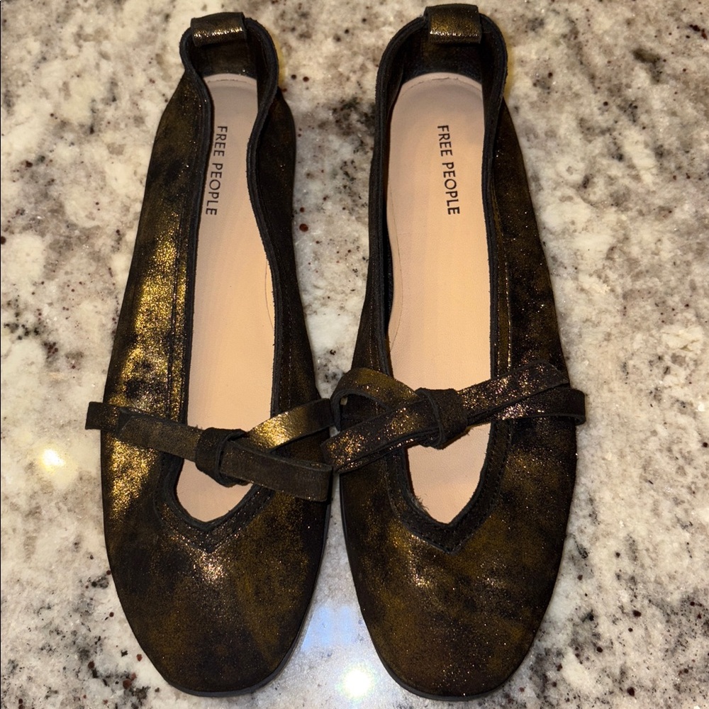 Free People Mania Bow Flats Broze Age Metallic Size 7 NWOT - Picture 5 of 7